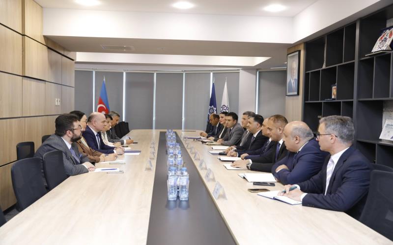 İctimai şuranın üzvləri ilə məşğulluğun təminatı sahəsində görülən işlər müzakirə edilib